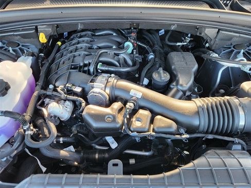 New 2025 Jeep Grand Cherokee Limited image 22