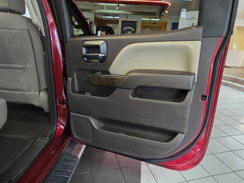 Used 2018 Chevrolet Silverado 1500 LT w/ All Star Edition AWD/4WD image 15
