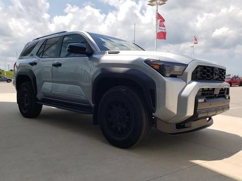 New 2026 Toyota 4Runner TRD Off-Road Premium AWD/4WD image 3