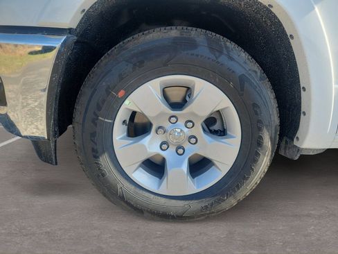 New 2026 RAM 1500 2WD Crew Cab image 14