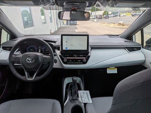 Used 2026 Toyota Corolla SE w/ SE Package FWD image 14