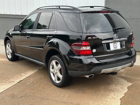 Used 2008 Mercedes-Benz ML 320 4MATIC w/ P1 Pkg image 9