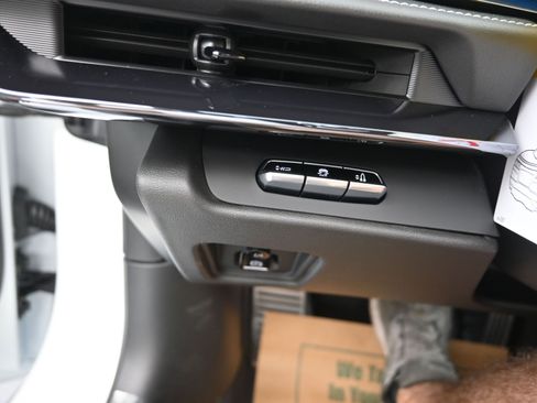 New 2026 Chevrolet Corvette Stingray Preferred Cpe w/ Z51 Performance Package image 14