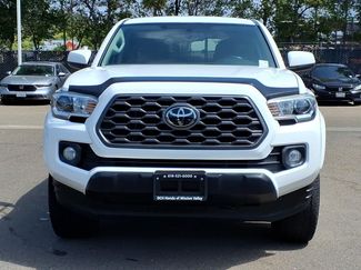 Used 2017 Toyota Tacoma SR5 w/ Tow Package RWD video 2
