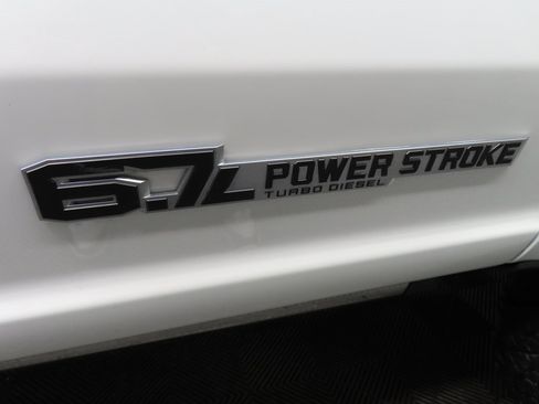 Used 2025 Ford F250 Platinum image 61