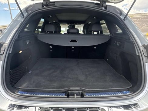 Used 2026 Mercedes-Benz GLC 300 image 11