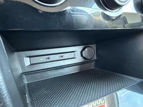 Certified 2025 Volkswagen Taos S AWD/4WD image 27