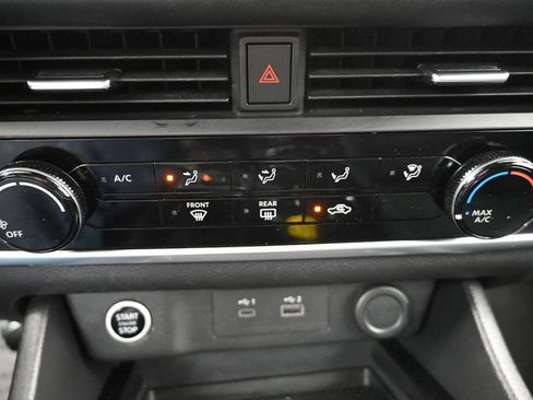 Used 2023 Nissan Rogue S AWD/4WD image 21
