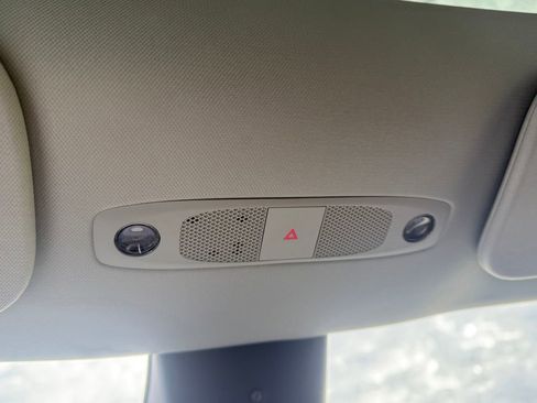 Used 2023 Tesla Model Y Performance image 25