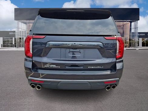 Used 2023 GMC Yukon XL Denali Ultimate AWD/4WD image 5