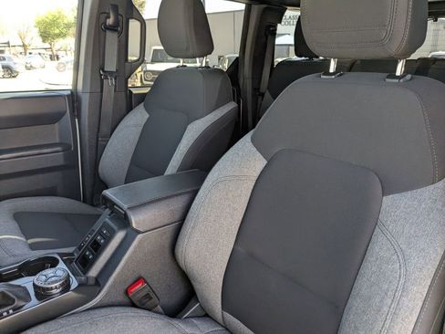 Used 2025 Ford Bronco Big Bend AWD/4WD image 14