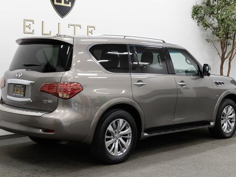 Used 2017 INFINITI QX80 4WD w/ Driver Assistance Package image 12