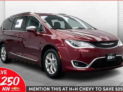 Used 2018 Chrysler Pacifica Limited