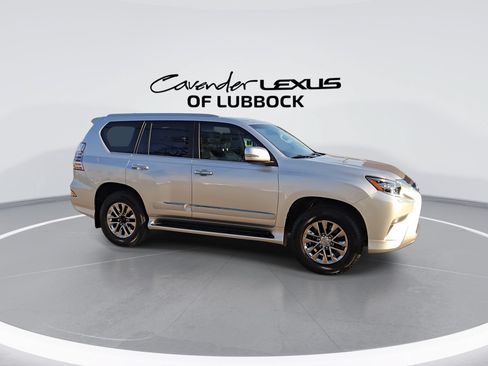 Used 2019 Lexus GX 460 Premium AWD/4WD image 2