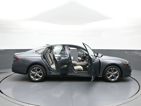 Certified 2024 Honda Accord EX image 42