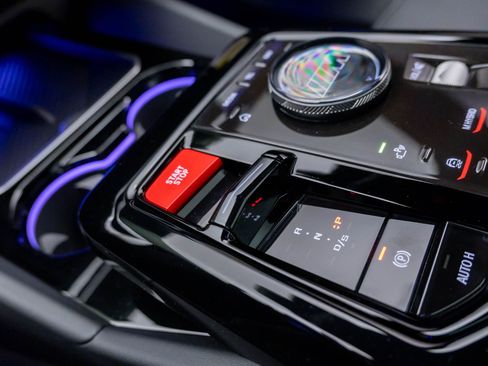 New 2027 BMW M5 Touring AWD/4WD image 28