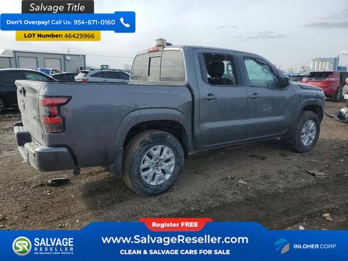 Used 2022 Nissan Frontier SV w/ Technology Package image 4