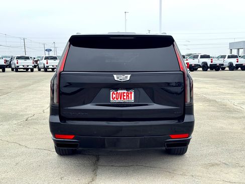 Used 2024 Cadillac Escalade ESV Sport Platinum w/ LPO, ONYX Package image 7