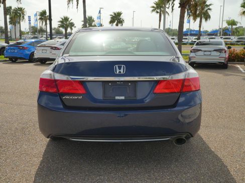 Used 2013 Honda Accord LX image 4