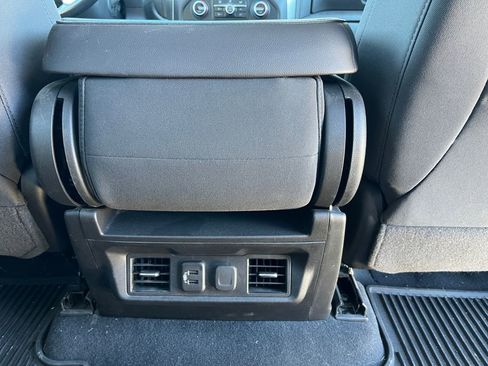 Used 2021 Chevrolet Silverado 1500 LT image 19