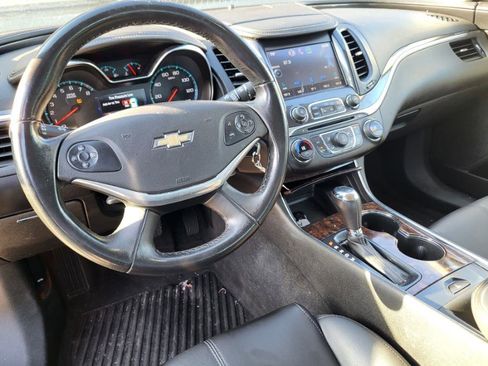 Used 2014 Chevrolet Impala LT image 19