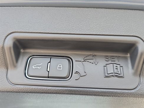 New 2025 Ford Explorer Active w/ Active Comfort Package image 14