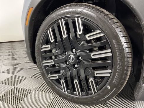 New 2026 Nissan Leaf Platinum+ w/ Cargo Package (Platinum+) image 12