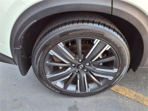 Used 2021 INFINITI QX50 Luxe w/ Appearance Package image 23