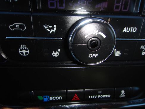 Used 2017 Dodge Grand Caravan GT image 10