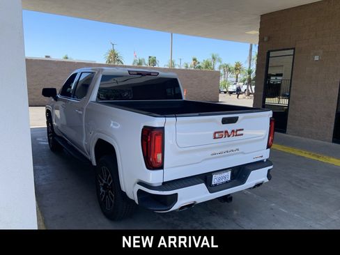 Used 2023 GMC Sierra 1500 AT4 w/ Technology Package AWD/4WD image 6