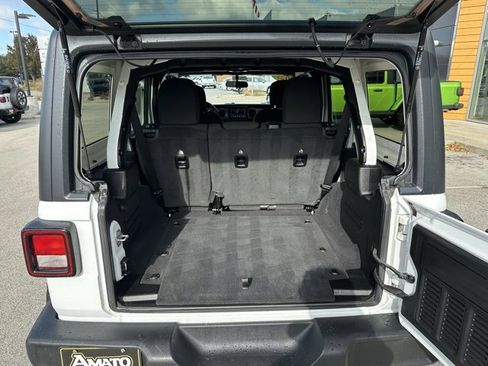 Used 2021 Jeep Wrangler Unlimited Sport image 10