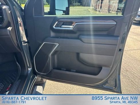 Used 2025 Chevrolet Silverado 2500 LT w/ Trail Boss Package AWD/4WD image 27