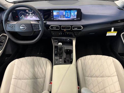 New 2026 Nissan Sentra SL image 3