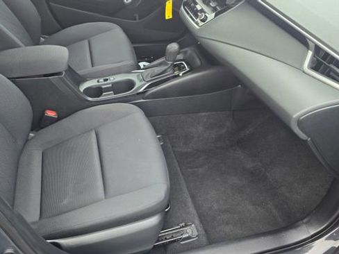 Used 2023 Toyota Corolla LE image 13
