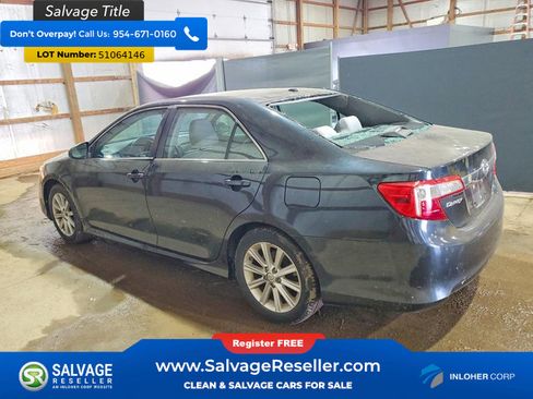 Used 2014 Toyota Camry XLE FWD image 3