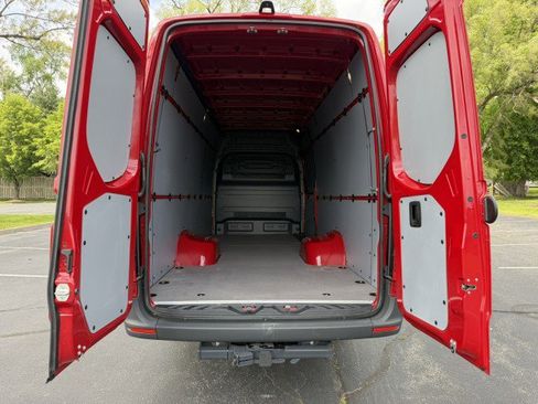 Used 2025 Mercedes-Benz Sprinter 3500 image 28