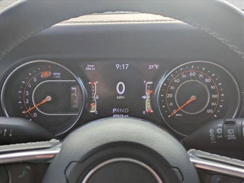 Used 2019 Jeep Wrangler Unlimited Sahara image 11