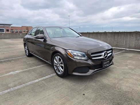 Used 2016 Mercedes-Benz C 300 Sedan image 3