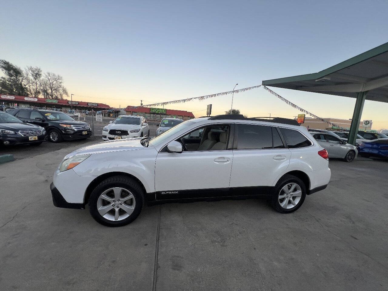 Used 2014 Subaru Outback 2.5i Premium AWD/4WD image 17