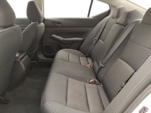 Used 2025 Nissan Altima 2.5 SV FWD image 18