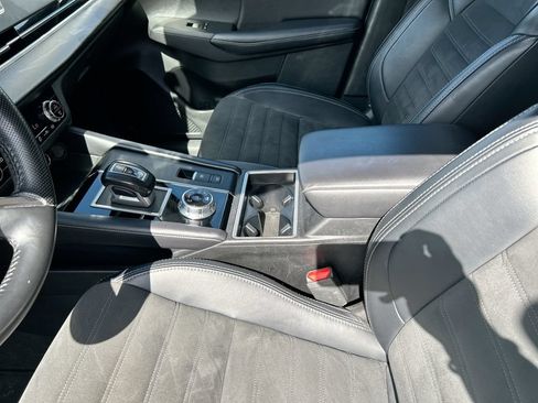 Used 2024 Mitsubishi Outlander SE AWD/4WD image 29