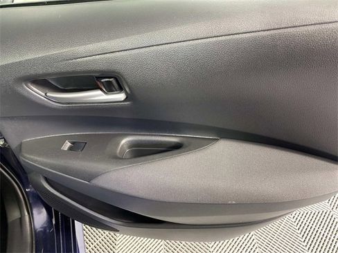 Used 2021 Toyota Corolla LE w/ Carpet Mat Package (TMS) image 24