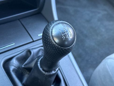 Used 2005 Honda Accord LX image 17