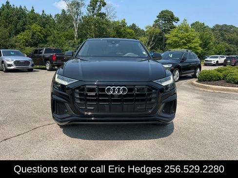 Used 2019 Audi Q8 Prestige w/ Luxury Package AWD/4WD image 2