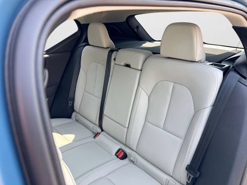 Certified 2024 Volvo XC40 B5 Core AWD/4WD image 28
