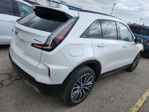 Used 2024 Cadillac XT4 Sport AWD/4WD image 3
