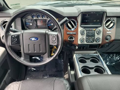 Used 2016 Ford F250 Lariat RWD image 4