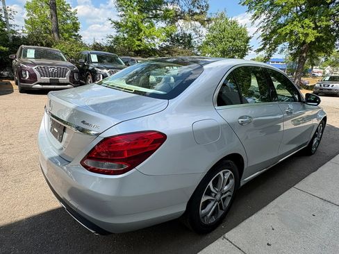 Used 2017 Mercedes-Benz C 300 4MATIC Sedan image 4