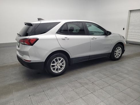 Used 2022 Chevrolet Equinox LS w/ LS Convenience Package FWD image 10