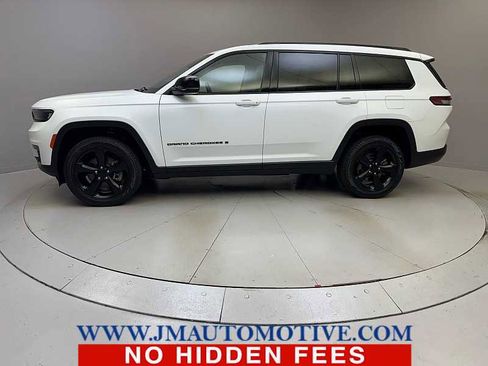 Used 2023 Jeep Grand Cherokee L Limited w/ Black Appearance Package image 2